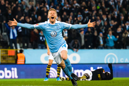 Malmö FFs Anders Christiansen jublarefter 1-0
