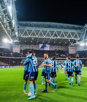 Djurgårdens Emir Kujovic jublar med Jonathan Ring