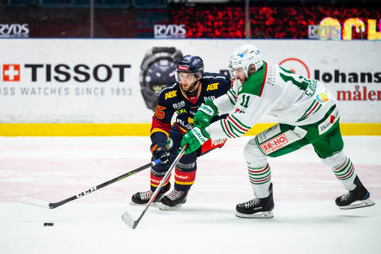 Djurgårdens Robin Norell och Rögles Mattias Sjögren