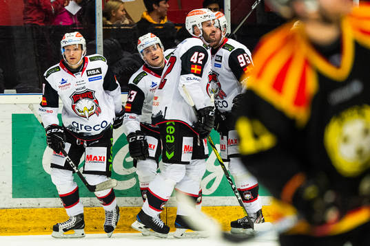 Malmö Redhawks Johan Olofsson jublar