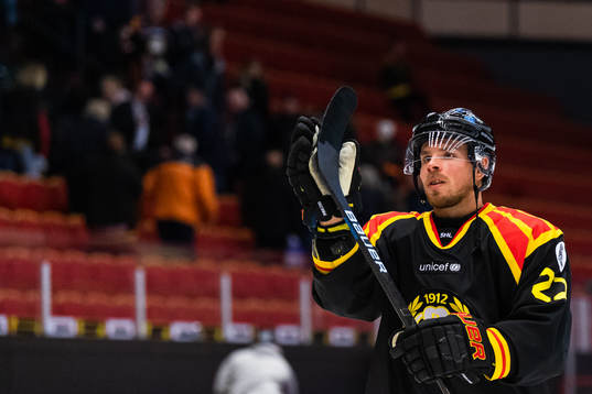 Brynäs Emil Forslund deppar