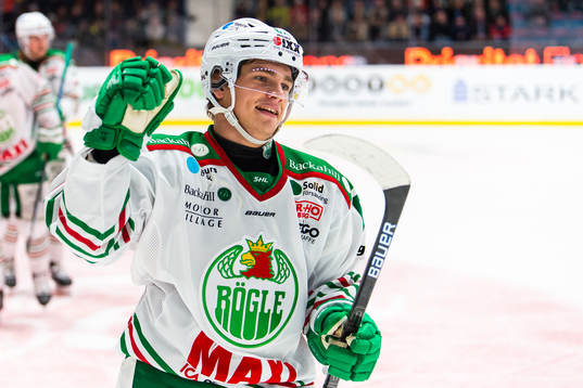 Rögles Leon Bristedt jublar