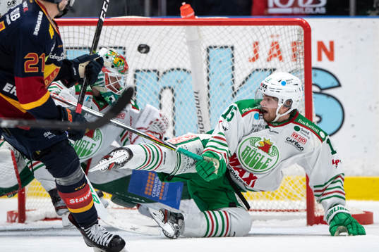 Djurgårdens Patrik Berglund gör 1-5 bakom Rögles