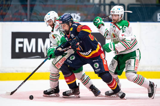 Rögles Taylor Matson och Simon Ryfors mot Djurgårdens