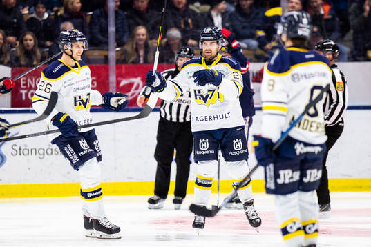 s Axel Holmström jublar