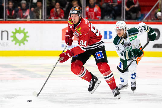 Örebros Ryan Stoa och Färjestads Michael Lindqvist