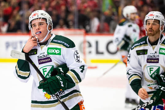 Färjestads Oscar Lawner deppar