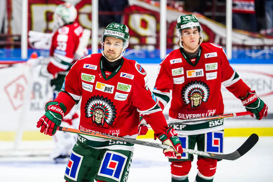 Frölundas Patrik Carlsson och Samuel Fagemo deppar