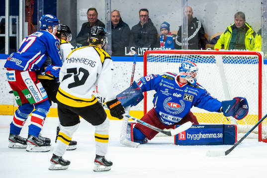 Brynäs Daniel Mannberg gör 0-1