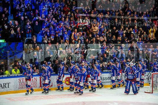 Oskarshamns spelare jublar