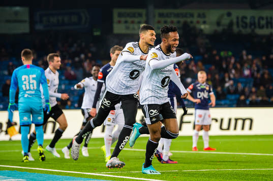 Samuel Adeniyi Adegbenro of Rosenborg celebrates