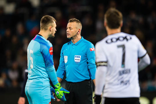 Martin Bjerrehus Hansen of Strømsgodset reacts
