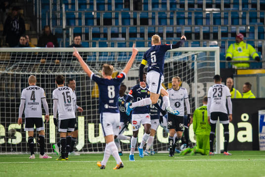 Jakob Glesnes of Strømsgodset celebrates