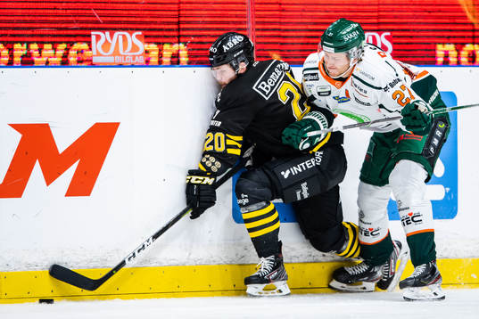s Sam Marklund och Kristianstads Fredrik Lindblom