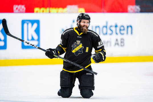 s Johan Larsson jublar