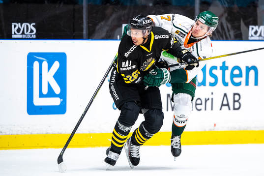 s Oscar Nord och Kristianstads Mathias Röndbjerg