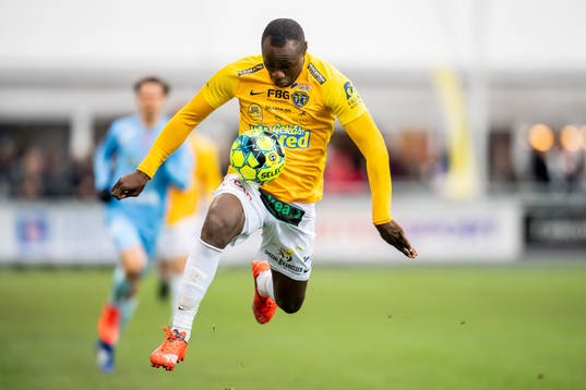 Falkenbergs Nsima Peter