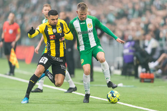 Häckens Ahmed Yasin och Hammarbys Dennis Widgren