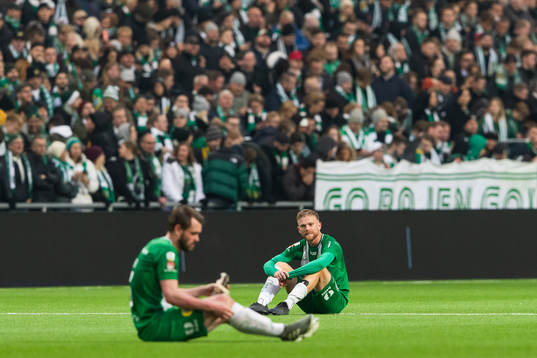 Hammarbys Mads Fenger Nielsen och Dennis Widgren deppar