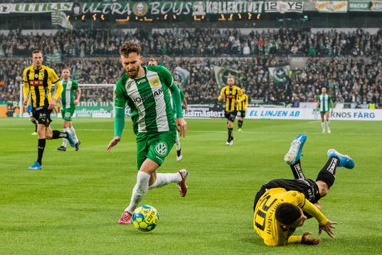 Hammarbys Simon Sandberg och Häckens Ali Youssef