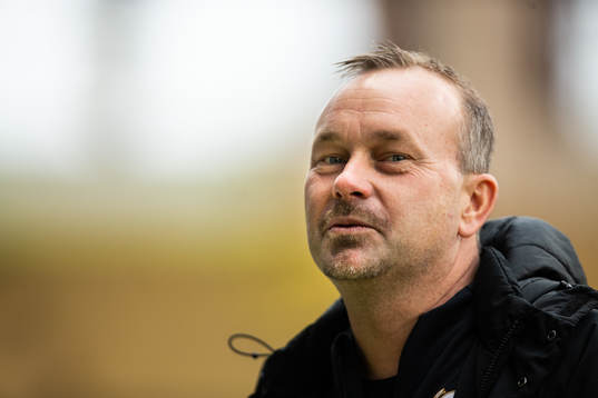 Kalmars tränare Jens Nilsson innan fotbollsmatchen i
