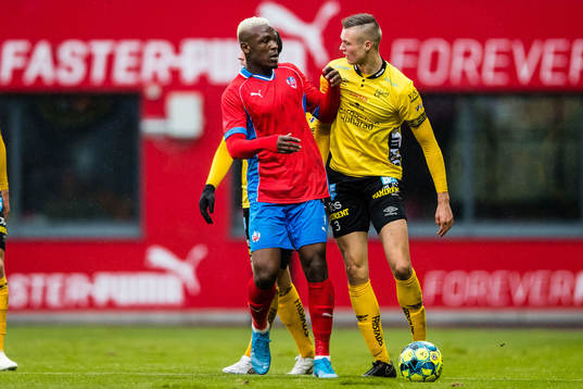 Helsingborgs Alhaji Gero och Elfsborgs Stian Rode Gregersen