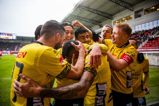 Elfsborgs spelare jublar