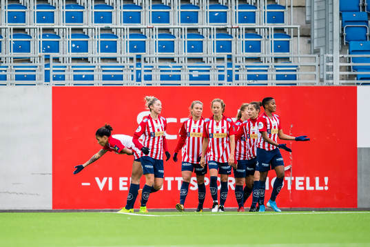 Giovanna de Oliveira of Avaldsnes celebrates
