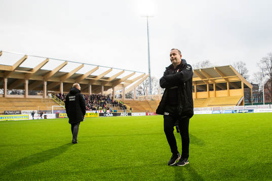 Kalmars tränare Jens Nilsson deppar