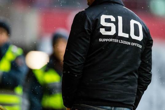 En Supporter Liaison Officer