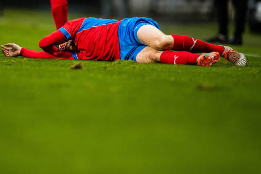 Helsingborgs Filip Sjöberg har ont