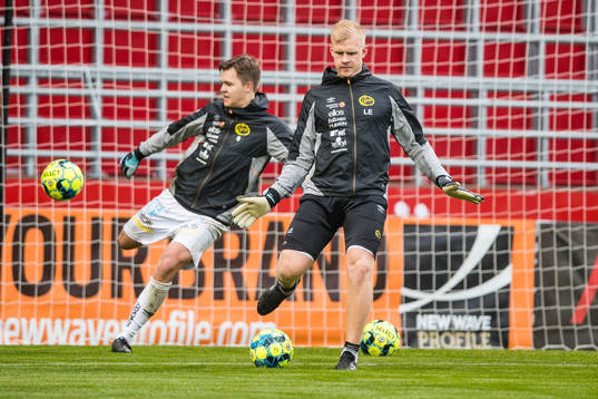 Elfsborgs målvakt Tim Rönning och målvakt Sebastian