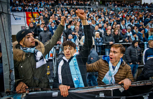 Malmö FFs supportrar jublar