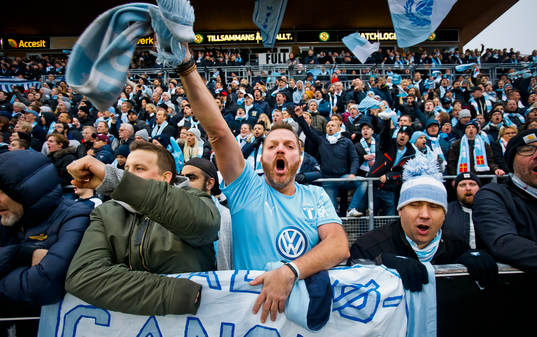 Malmö FFs supportrar jublar