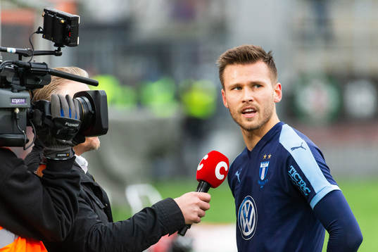 Malmö FFs Arnór Traustason intervjaus i paus