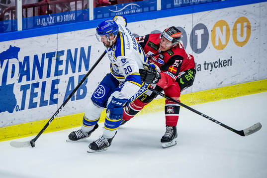 Leksands Mattias Karlsson mot Malmö Redhawks Emil