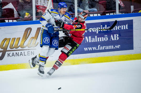 Leksands Jon Knuts mot Malmö Redhawks Jesper Jensen i