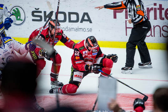 Malmö Redhawks Lars Bryggman jublar