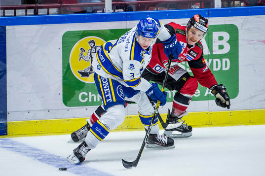 Leksands August Berg mot Malmö Redhawks Frederik Storm