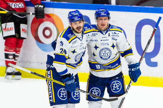 Leksands Thomas Valkvae Olsen och Patrik Zackrisson jublar