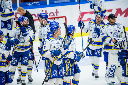 Leksands spelare jublar