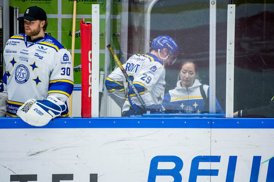 Leksands Mattias Göransson lämnar isen
