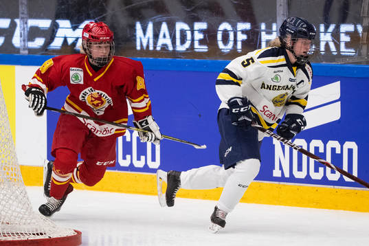 Smålands Hilda Svensson och Ångermanlands Anna Andresson