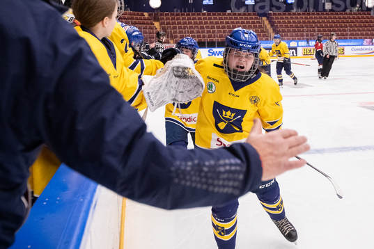 Dalarnas Caroline Maklin jubel