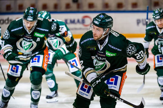 Färjestads Per Åslund jublar