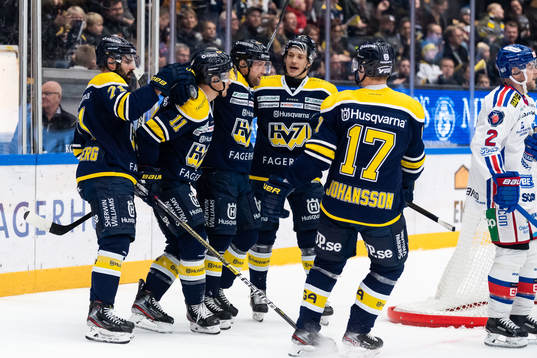 s Simon Önerud kramas om av Linus Fröberg, Didrik