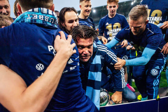 Djurgårdens sportchef Bosse Andersson får hjälp