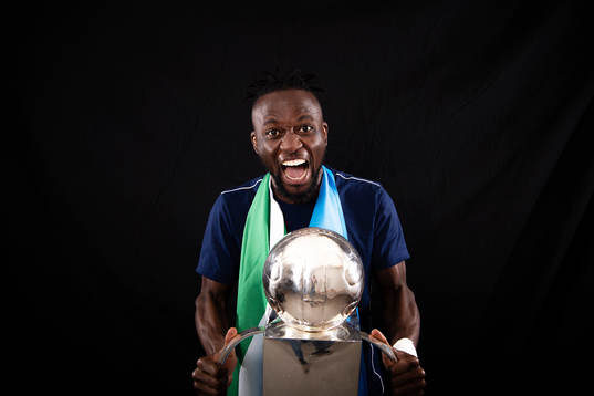 Djurgårdens Mohamed Buya Turay jublar med Lennart