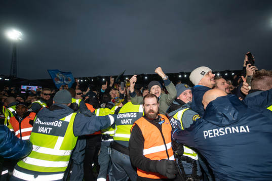 Djurgårdens supportrar jublar