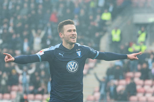 Malmö FFs Arnór Traustason jublar